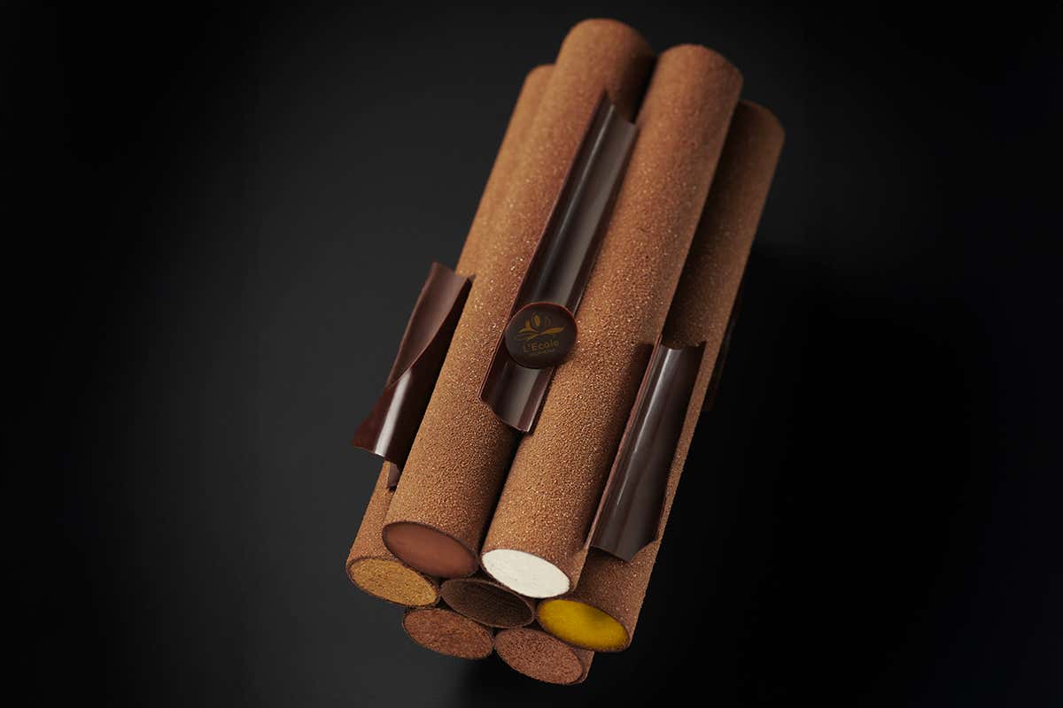 École Valrhona celebra 40 anni con un tronchetto natalizio d’eccezione
