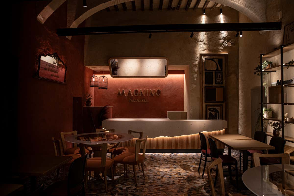 Magnino Secretly, un locale che ridisegna l’esperienza nel cuore di San Gimignano