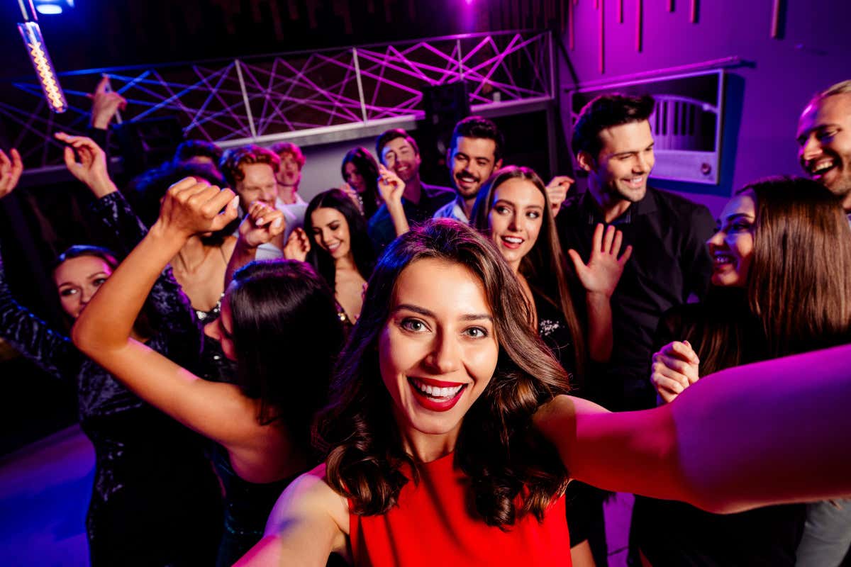 Capodanno 2025, in Italia sette milioni di persone scelgono la discoteca