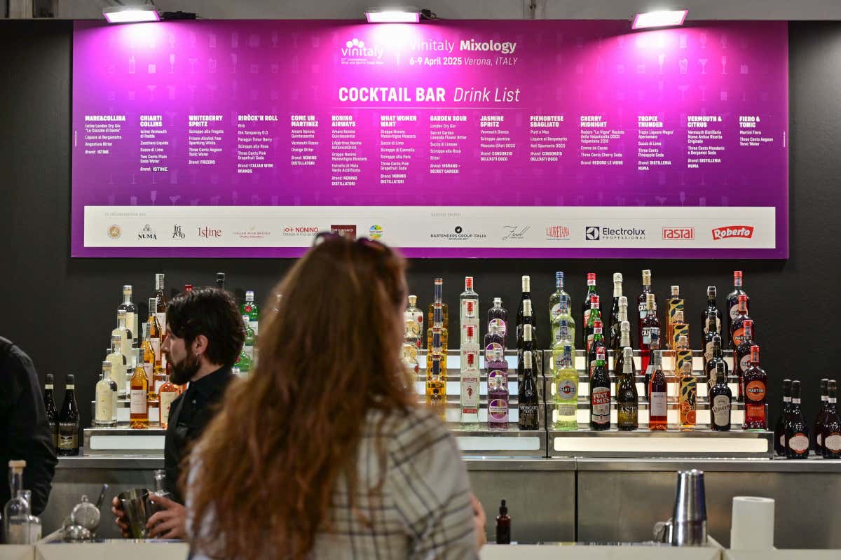 Vinitaly 2026 apre agli spirits: nasce un padiglione dedicato ai distillati