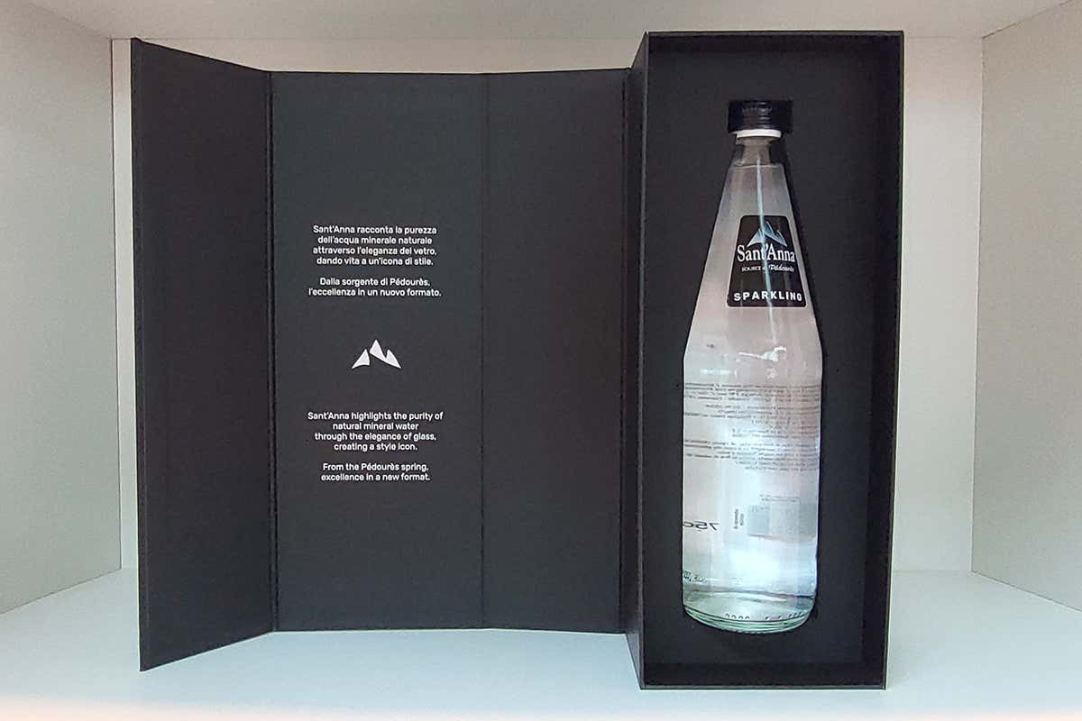 Dal vetro al Tetra Pak: i nuovi formati di Acqua Sant’Anna per ogni occasione di consumo