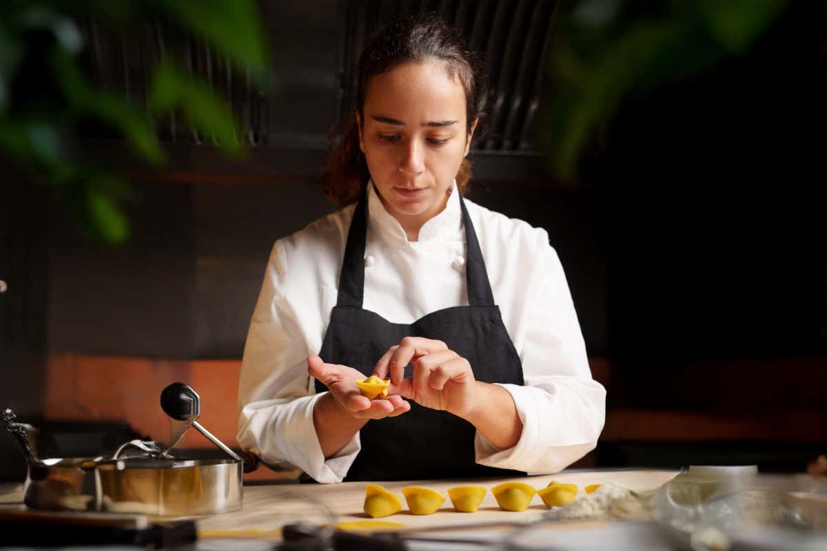 Abbiamo sollevato La Toque ad Angela D’Errico: empatica, tenace e creativa