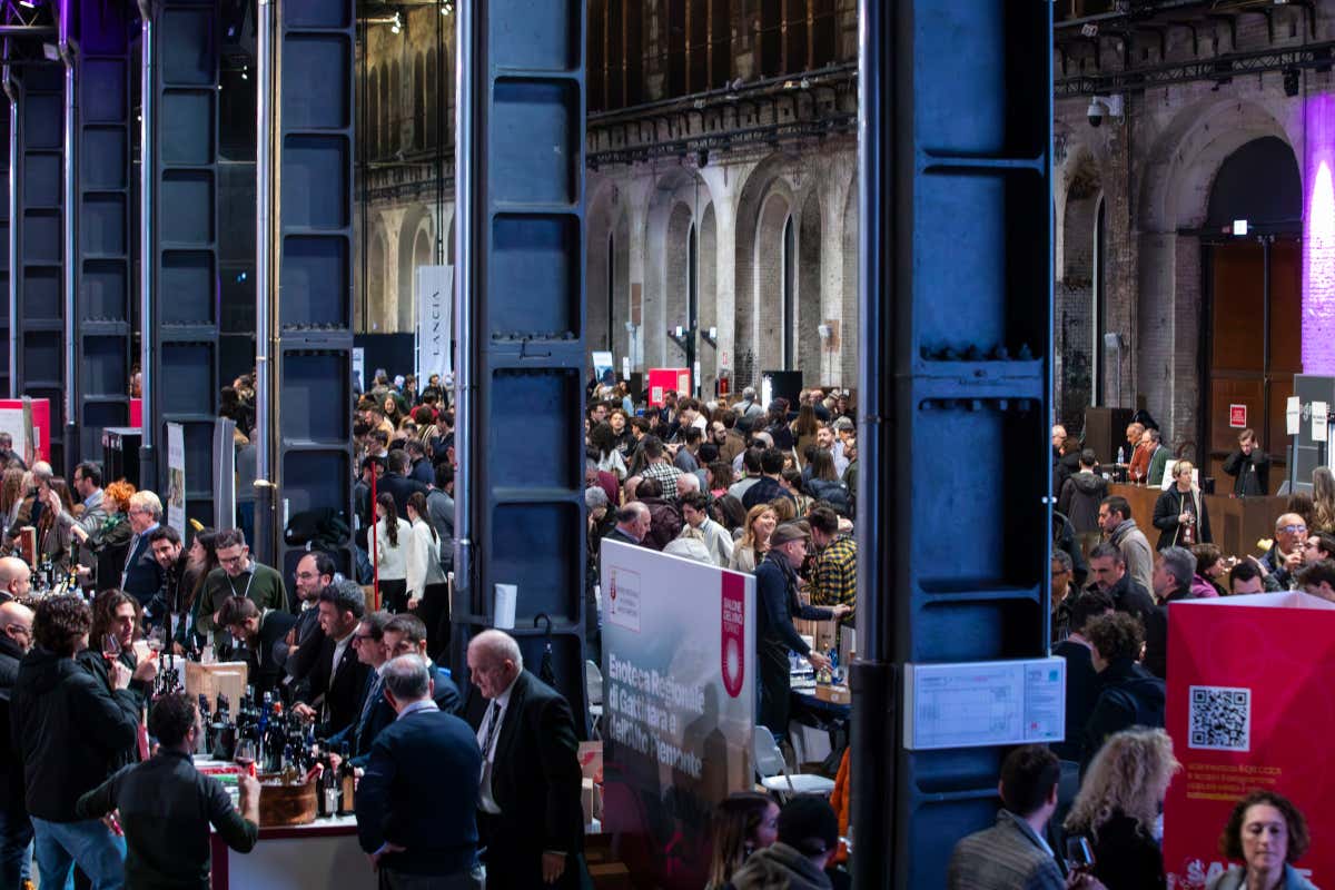 Salone del Vino Torino: il Piemonte si racconta tra grandi rossi e nuove sfide