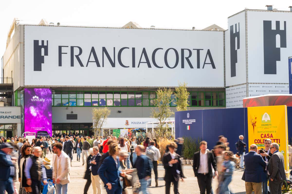 Export in crescita e prezzi stabili: Franciacorta si racconta a Vinitaly