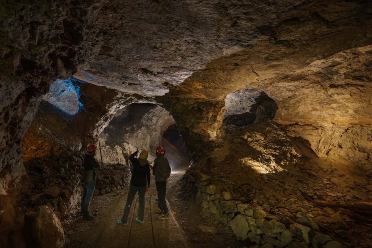 Le miniere dismesse della Lombardia diventeranno mete di turismo esperienziale Le miniere dismesse della Lombardia diventeranno mete di turismo esperienziale