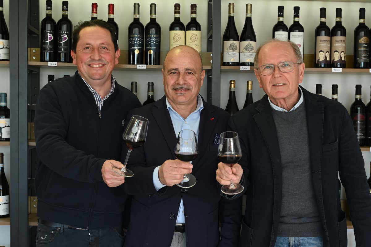 Nuovo corso per la Barbera d’Asti: Cda rinnovato e Mobrici nuovo presidente Nuovo corso per la Barbera d’Asti: Cda rinnovato e Mobrici nuovo presidente