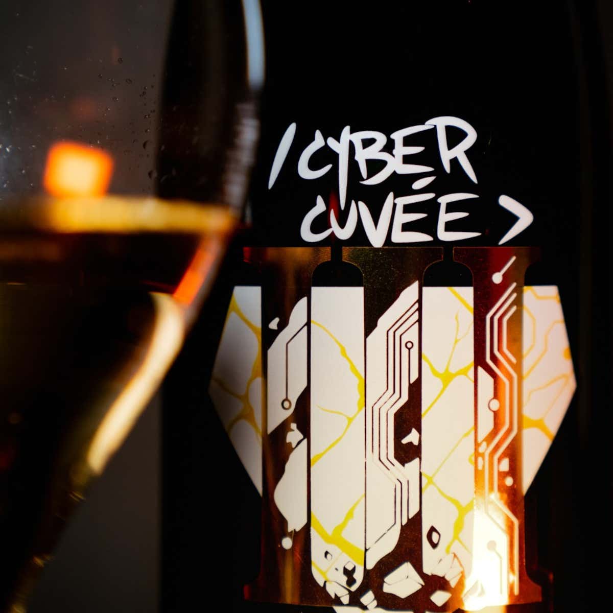 Il progetto Cyber Cuvée Mission 3 è affidato alla direzione creativa di Teo KayKay