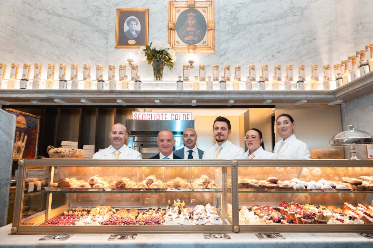 Ha riaperto Pintauro 1785 in via Toledo, la sfogliatella torna protagonista
