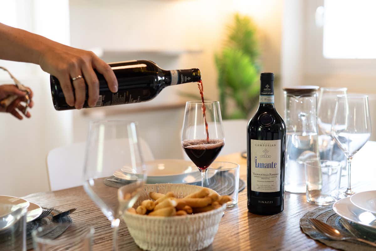 Il Lunante Valpolicella, uno dei vini principali prodotti dalla tenuta Poderi Campopian di Tinazzi