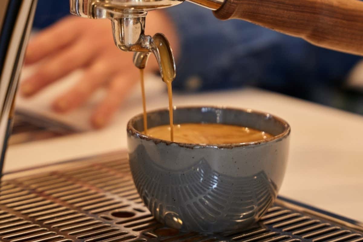 A Palermo c'è una bottega dove il caffè si crea su misura davanti al cliente