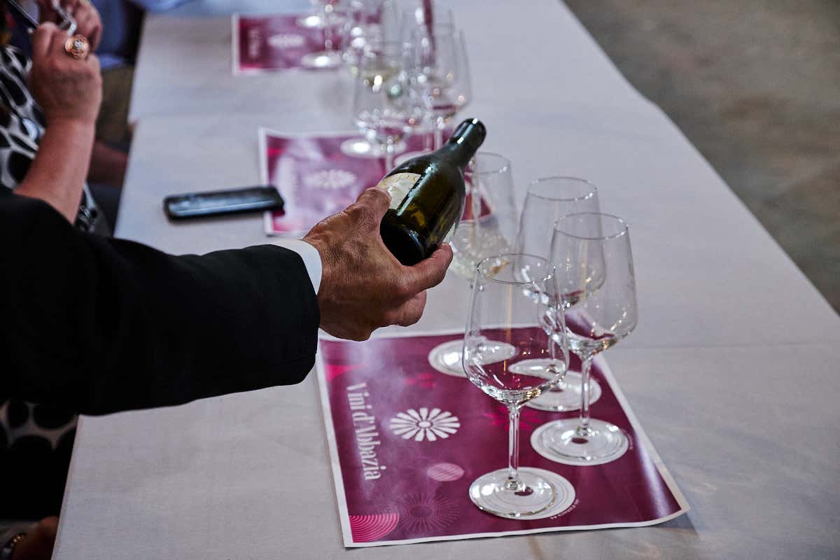 Il vino entra in un’abbazia dell’XI secolo: Vini d’Abbazia debutta in Calabria