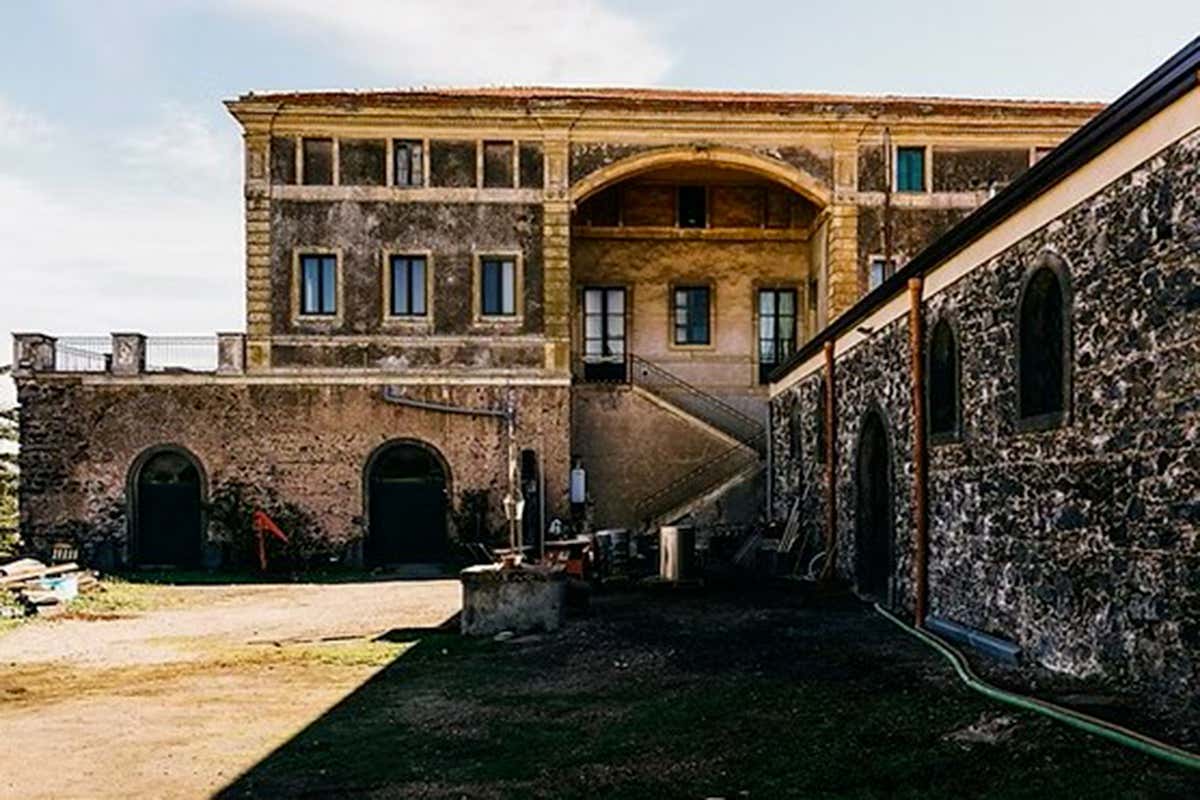 Vini alchemici sull’Etna: il viaggio sensoriale di Stanza Terrena