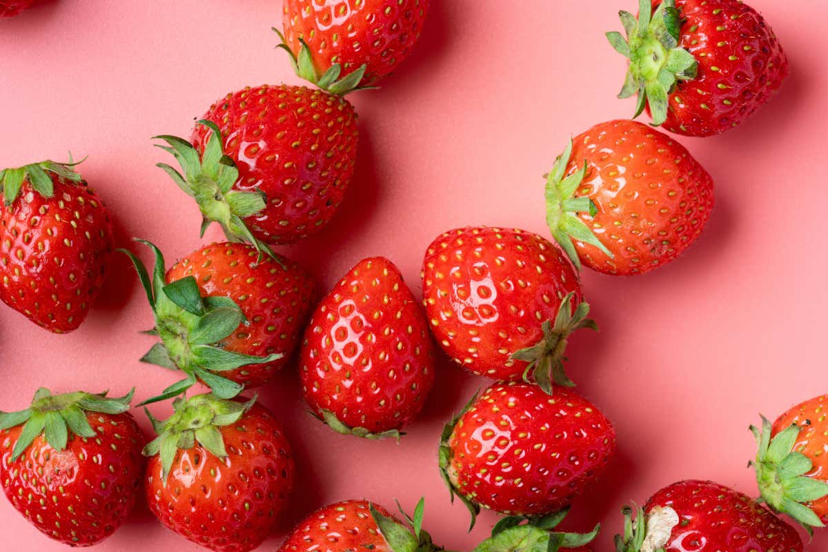 Perché mangiare fragole: proprietà nutrizionali, benefici e controindicazioni