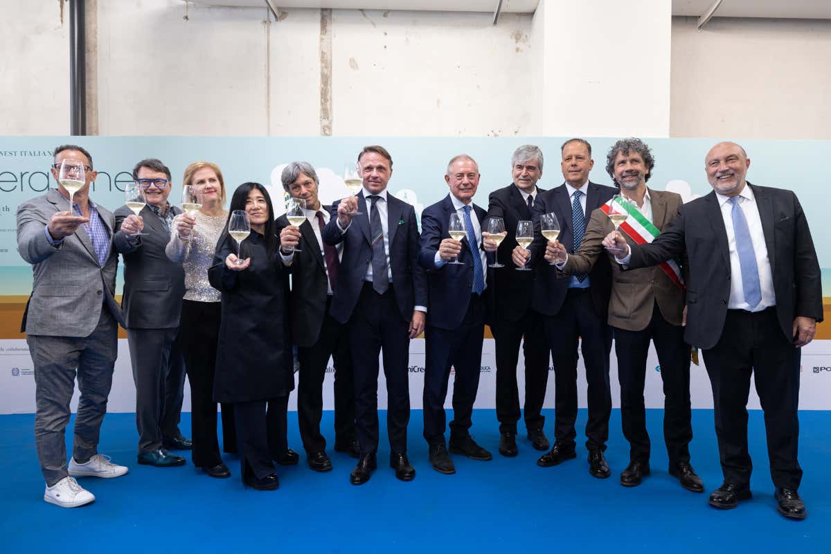 Il vino italiano al bivio: a OperaWine il confronto tra export e nuovi scenari