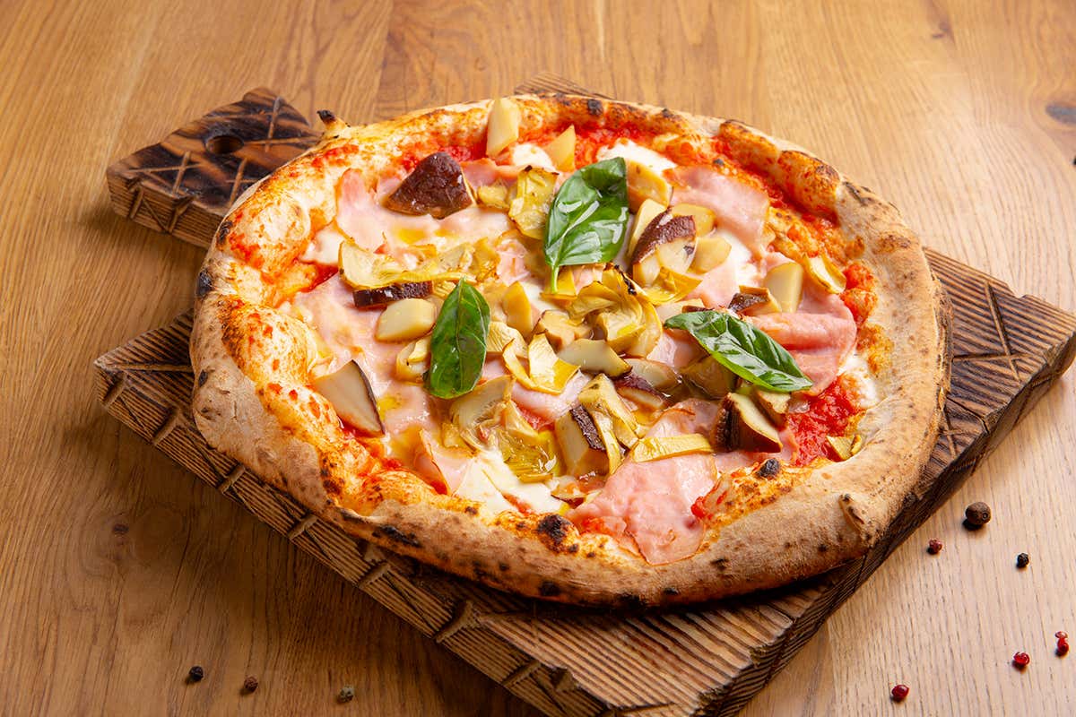 Pizza napoletana: la stagionalità degli ingredienti è importante quanto l’impasto