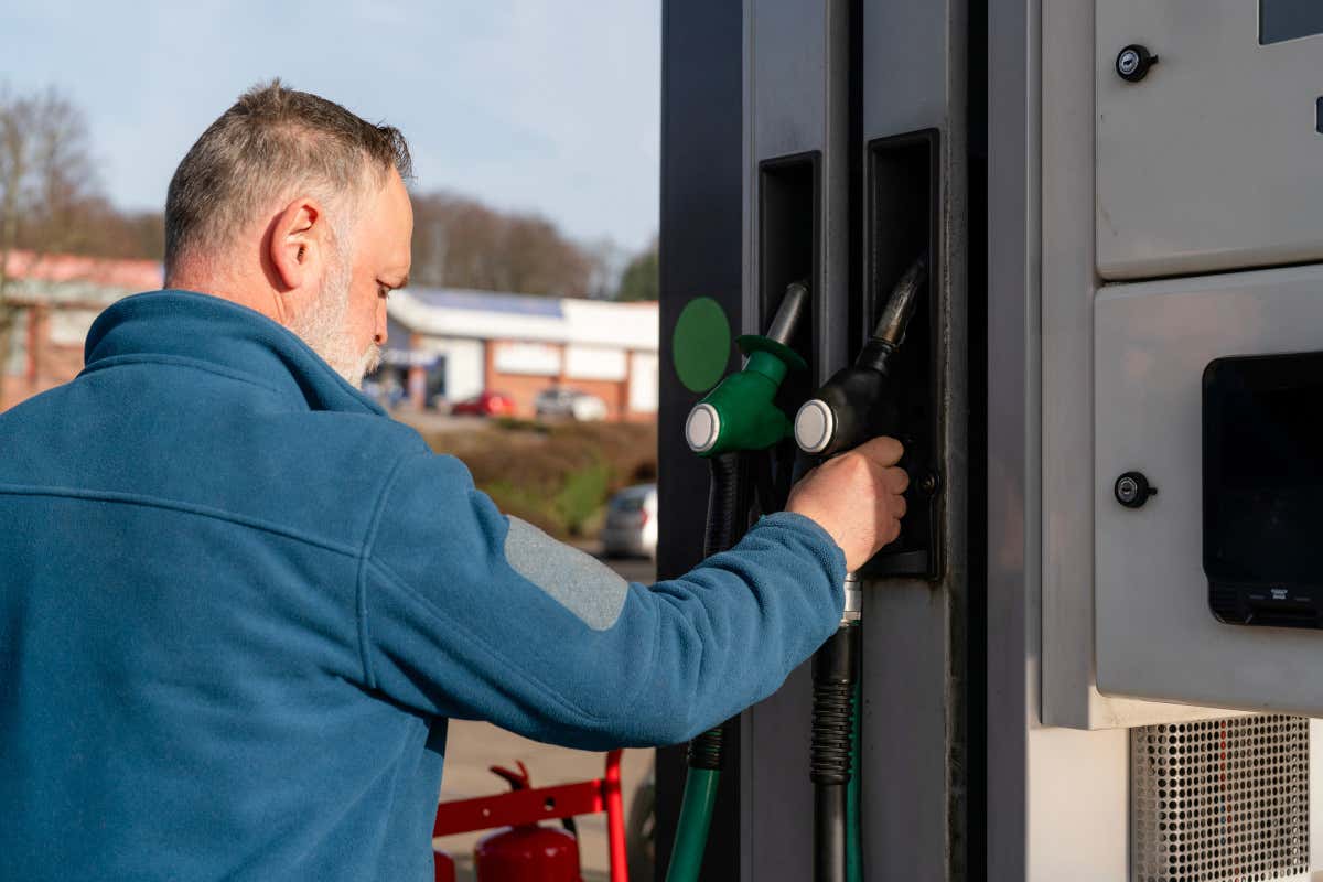 La crisi globale sta portando notevoli rincari ai prezzi di carburante e gas