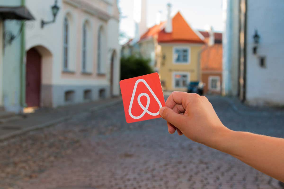 Solo il 20% dei Comuni attira i turisti: la nuova scommessa di Airbnb sono i borghi
