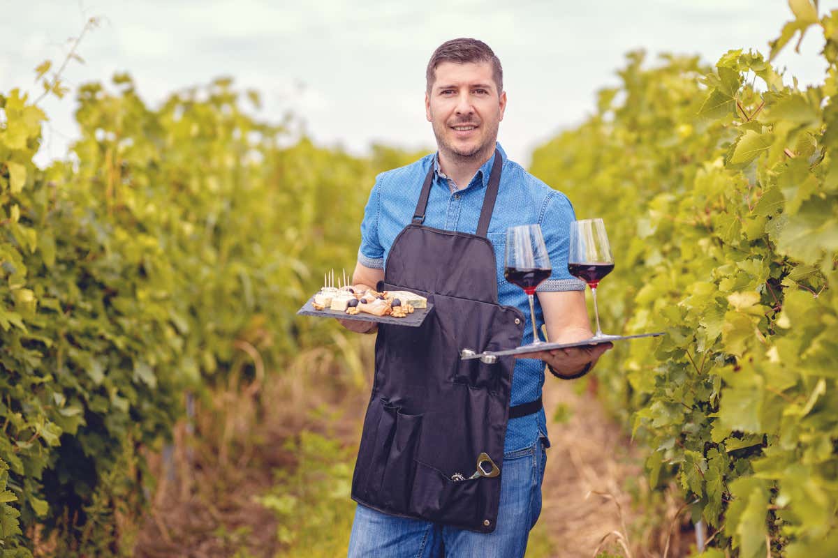 Chi produce vino oggi deve necessariamente evolversi anche in un erogatore di servizi