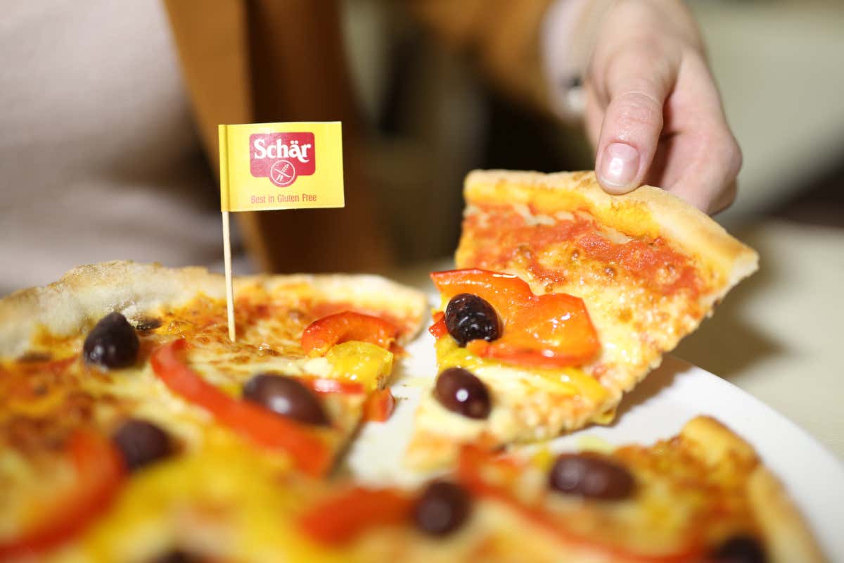 La gamma di pizze Schär surgelate e gluten free è caratterizzata da ingredienti selezionati, lavorazioni accurate e una preparazione semplice e veloce