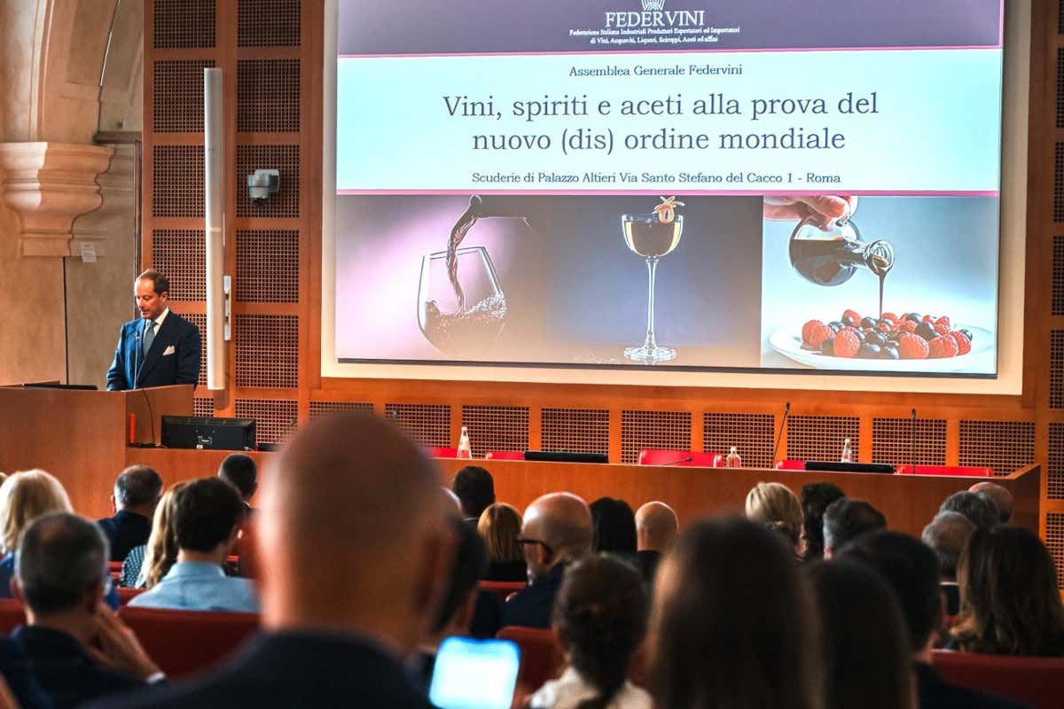 Il fuori casa vale 102 miliardi, ma il vino regge solo nei ristoranti di fascia alta Il fuori casa vale 102 miliardi, ma il vino regge solo nei ristoranti di fascia alta