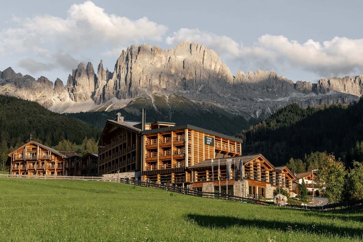 Il Cyprianerhof Dolomit Resort, immerso tra le Dolomiti