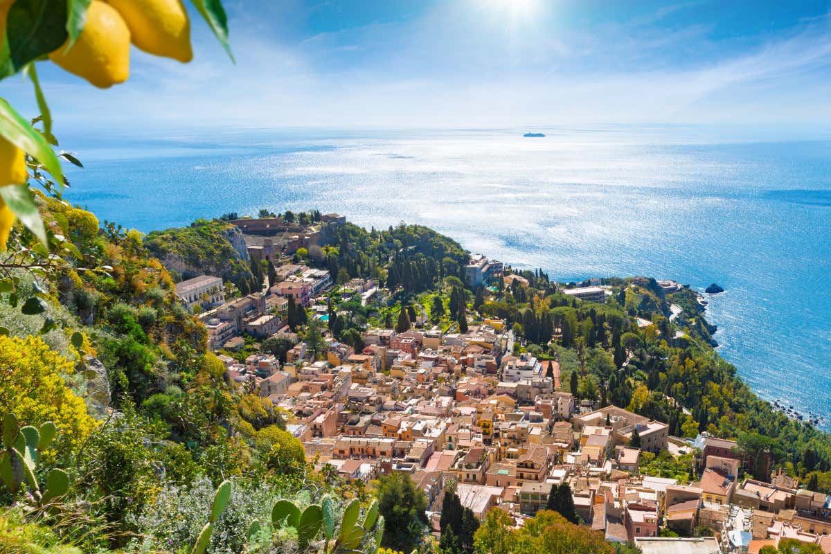 Vista dall'alto su Taormina (Me)