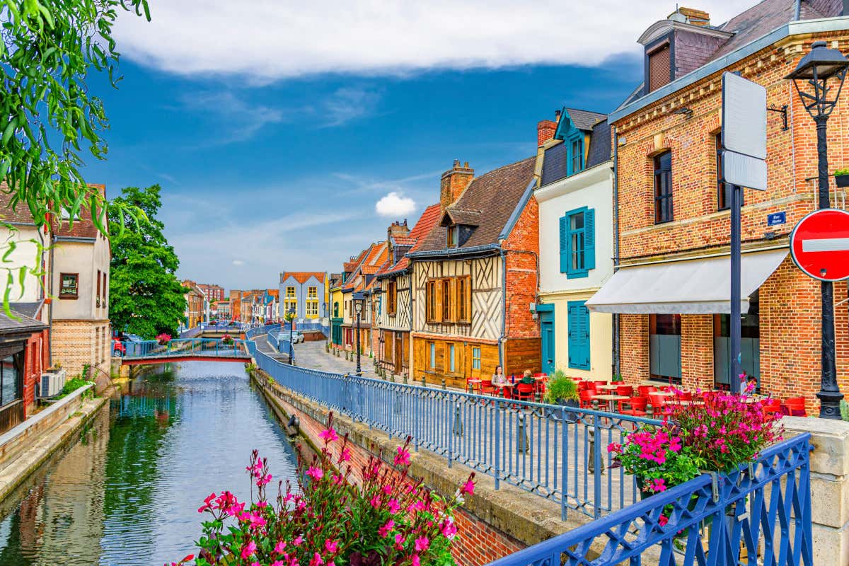 Uno dei canali nel centro storico di Amiens