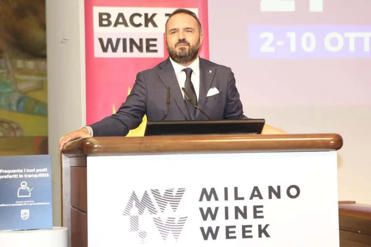 Milano Wine Week, oltre 100 appuntamenti per portare il vino fuori dalla cantina
