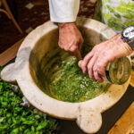 Il pesto al mortaio e una specialita ligure 2 w630
